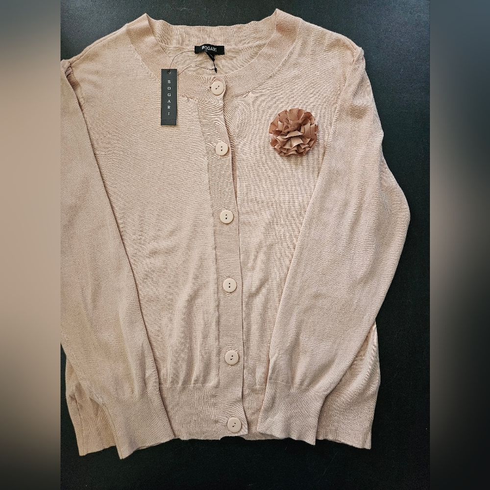 NWT - Silk Blend Bogari Flesh Colored Cardigan w Flower - Size XL